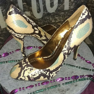 CHARLES DAVID Snakeskin Gold Sole Heels 7